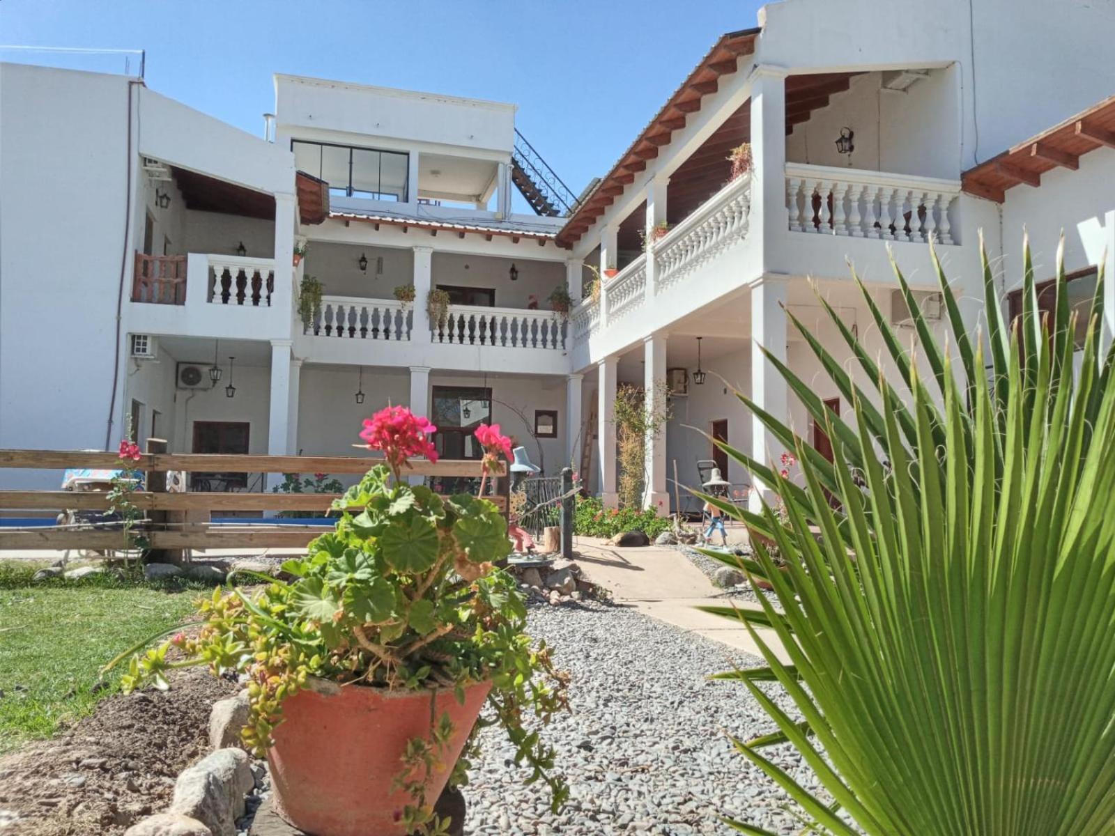 Hotel Maria Cafayate Сан-Карлос Экстерьер фото